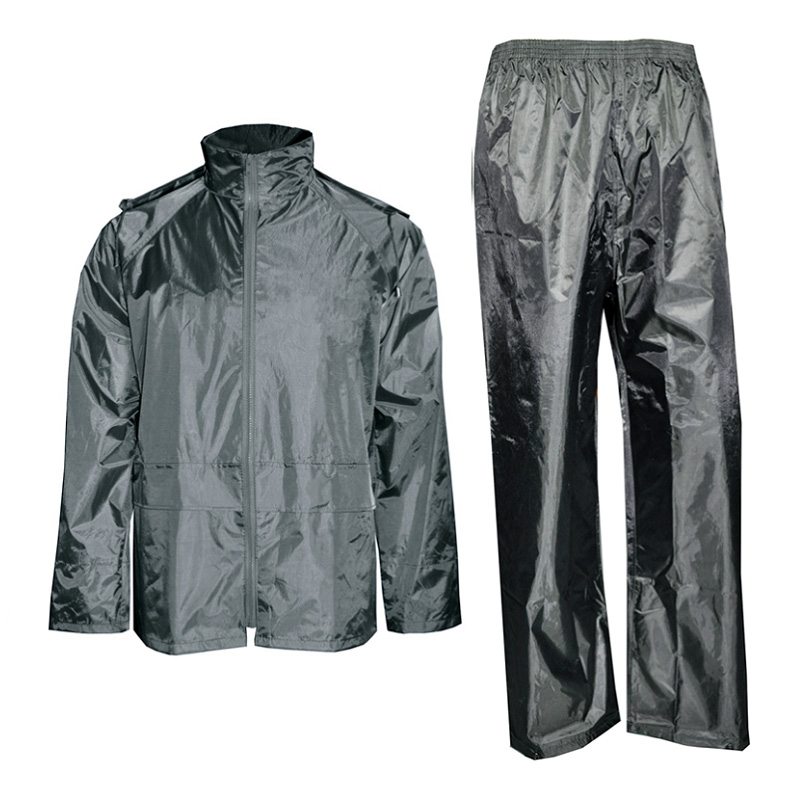 Polyester / P.V.C Waterproof Breathable Comfortable Men 's Rainsuit with Pants