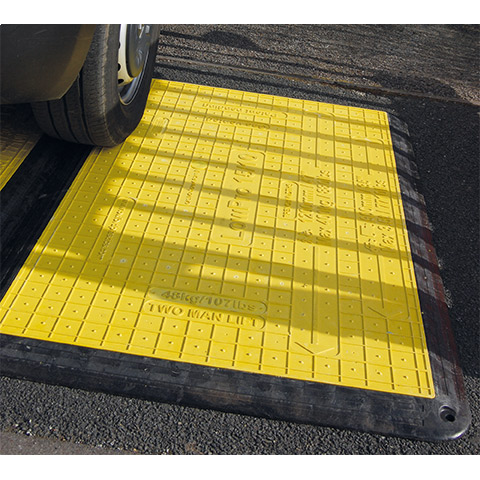 Durable Oxford Plastics Lowpro Trench Cover with PVC Anti-Slip Edge